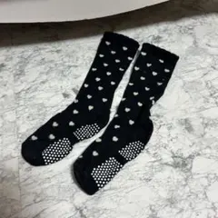 10-13 ベビー　キッズ　靴下　黒　ドット　ハート保育園　幼稚園　滑り止め付き