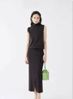 ミラオーウェン　タートル前スリットスカートニット SETUP クリーニング済