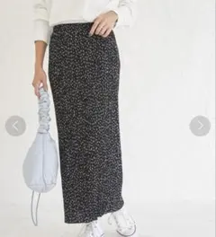 ロペピクニック 花柄 細プリーツ タイトスカート ブラック L