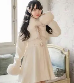 2026年最新】rojita コート 白の人気アイテム - メルカリ