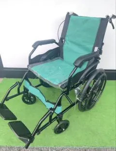 ノーパンクタイヤ自走用車椅子 チェック柄 折りたたみ式 - メルカリ