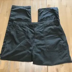 ユニクロ　ベイカーパンツ　XL オリーブ　ゆったり　ストレッチのサムネイル