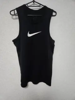 Nike ブラック ノースリーブ タンクトップ