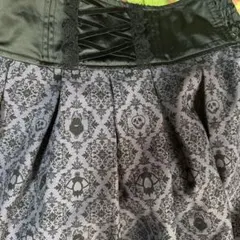 axes femmeディズニーヴィランズ スカート