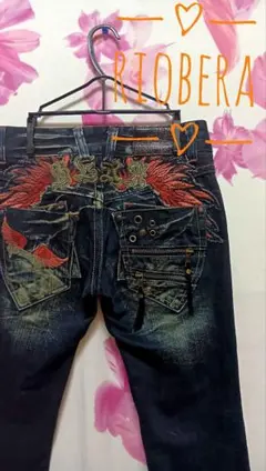 Item thumbnail for item 02b07003-4d1e-44b6-874e-43768e7c3874