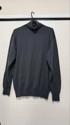 ユニクロ エクストラファインメリノタートルネックセーター（長袖）Lサイズ