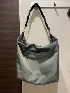 Item thumbnail for item ab1bf8f3-202b-4ac6-844c-00c6f9a4a472