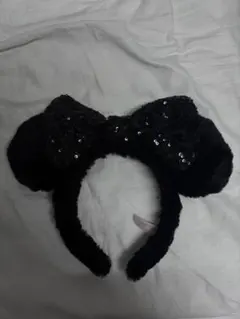 ミニーマウス　黒のファーカチューシャ　スパンコールリボン
