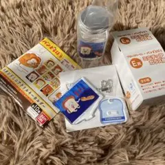 パンどろぼう2点セット スタンドミニアクリルキーホルダー& ミニチュアガラス瓶