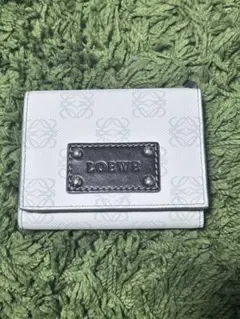 LOEWE ロエベ 三つ折り財布 アナグラムのサムネイル