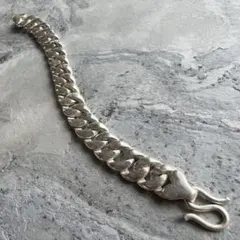 Item thumbnail for item f7572e18-5bdc-44f6-a231-7f2d753c3bac