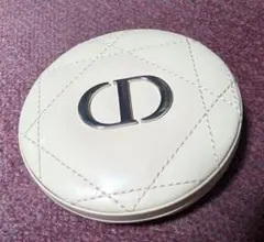 Dior スキンフォーエヴァークチュール　ルミナイザー