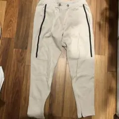ZARA ベージュ ジョガーパンツ