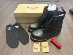 Dr. Martens 8ホール ブラック レッドステッチ