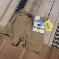 早い者勝ち　新品　タグ付き　キッズ　ハーフパンツ　水陸両用　ズボン　90cm