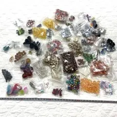 ⑦ ハンドメイド資材、ビーズ　ランダム　600g以上