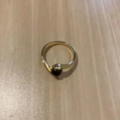 ハート型黒石付きゴールドリング