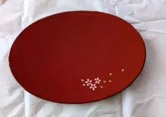 新品未使用　川連漆器 盆 朱塗り 桜蒔絵のサムネイル