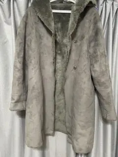 アーバンリサーチのムートンコート