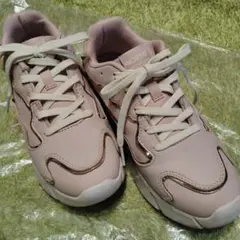 Item thumbnail for item aeb6519b-6a3e-4507-a2f3-b80ddea8460f