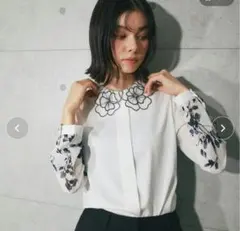 花柄　オーガンジー　ブラウス　刺繍　美品　スマイルオーキッドのサムネイル