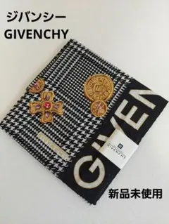 GIVENCHY 千鳥柄　ゴールドのボタンデザイン　 ハンカチ　新品未使用