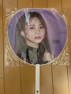 TWICE TZUYU ツウィ　うちわ