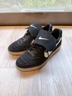 【美品】Nike Tiempo ブラック シューズ 27.0 美品】Nike Tiempo ブラック シューズ 27.0 ナイキ ティエンポ 黒