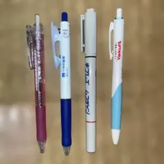 ボールペン4本セット（ピンク・青・白・水色）