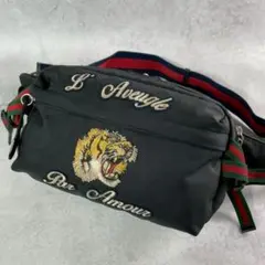 希少/美品 GUCCI タイガー エンブロイダリー ウエストバッグ ボディバッグ