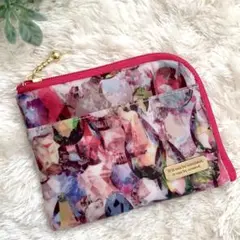＊　リバティ　外ポケット付きカード⭐︎マルチポーチ　＊