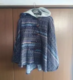 エスニックのフリースポンチョ