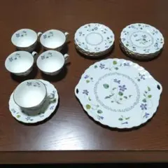 ノリタケ・ボーンチャイナ バイオレットドリーム ティーセットのサムネイル