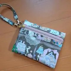 ハンドメイド 保冷保温 ポーチ ユキエモン TOYナイトボックス - メルカリ