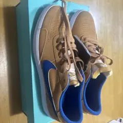 NIKE SB ターボグリーン スニーカー