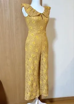 Lily Brown 完売品 オールインワン 花柄ロンパース サロペット