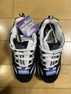 SKECHERS D'Lites ブラック/ホワイト スニーカー