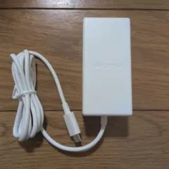 新品未使用　docomo select ACアダプタ 08