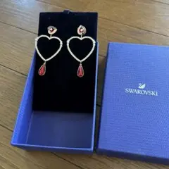 Swarovski ハート型ピアス ゴールド 赤いストーン