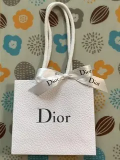 Dior ディオール ショップ袋　リボン付き