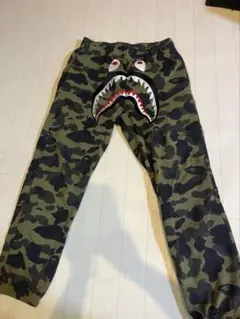 2026年最新】a bathing apeシャークパンツの人気アイテム - メルカリ