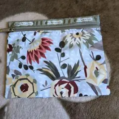 LeSportsac フラワーパターン ポーチ