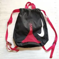 【美品】Nike ナイキナップサックプールバック使いやすい 黒/赤　ポケットあり