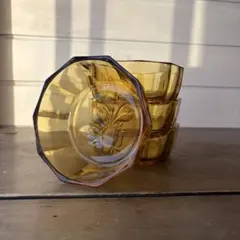 昭和レトロ 琥珀色 アンバーガラス　プレスガラス 花模様　4客セット