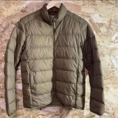 UNIQLO ウルトラライトダウンジャケット　メンズM ベージュ系