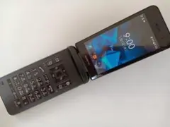 中古 GRATINA KYF44 au SIMフリー 携帯電話 - メルカリ