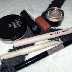 REVLON・KATE・SHEGLAM他 ７点セット
