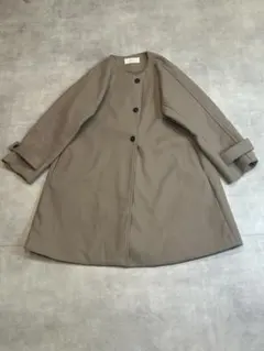 レディースノーカラー Aラインコート ベージュ 上品 ミドル丈 きれいめ