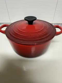 LE CREUSET 両手鍋 22cm レッド - メルカリ