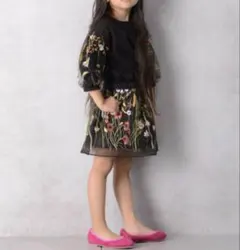 Discort 刺繍花柄トップス　スカート　セットアップ　120